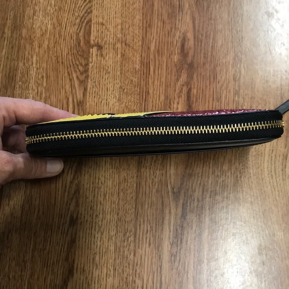 Kate Spade Miss Piggy Lacey Wallet - Picture 6 of 9